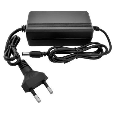 Imagem de Fonte De Alimentação Bivolt 100 - 240V Com Saída de 12v 5 Amperes 5000mah 60W 5A Plug P4 Preta P/ Modem Camera Fita Led