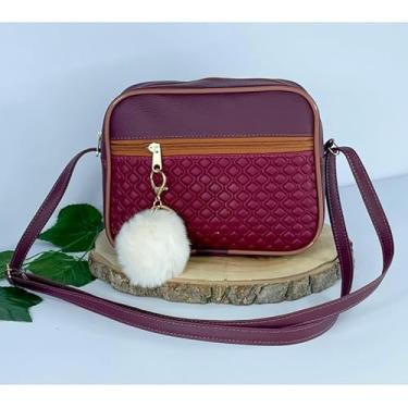 Imagem de Bolsa Feminina Alça Transversal Tira Colo Estampa Moderna Com Pompom(Vinho)