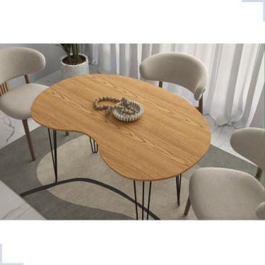 Imagem de Mesa de Jantar Orgânica 120cm x 80cm Formato Grão Tampo Madeirado Pés Preto - Rede Móveis