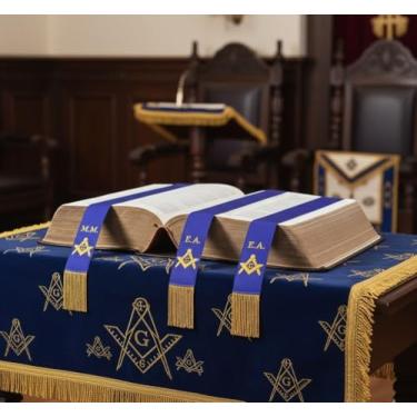 Imagem de Conjunto de 3 marcadores de livro maçônicos dourados bordados à mão M.M E.A F.C e logotipos oficiais em fita de gorgorão com franja - marcadores de livro premium para livros de alojamento e escritório