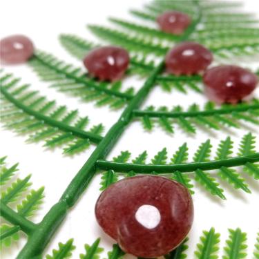 Imagem de FFIME Pedras preciosas e cristais naturais em forma de coração esculpido coração de cristal de morango para presente