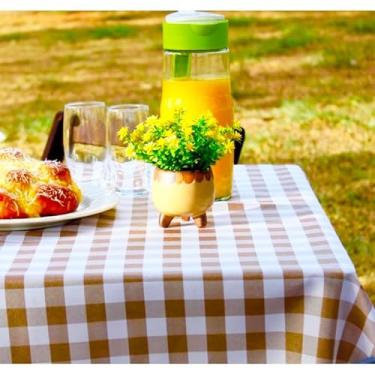 Imagem de Toalha de Mesa Xadrez Decorativa para Piquenique e Refeições - Retangular e Redonda - Diversos Tamanhos e Cores (Avelã,8 cadeira)