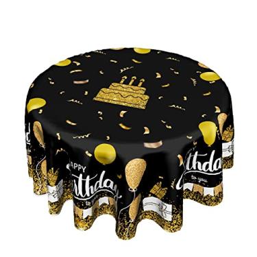 Imagem de Giwawa Toalha de mesa redonda Happy Birthday 152 cm ouro preto bolo de aniversário bandeiras balões presentes decoração círculo toalha de mesa capa resistente a manchas e rugas para sala de jantar,