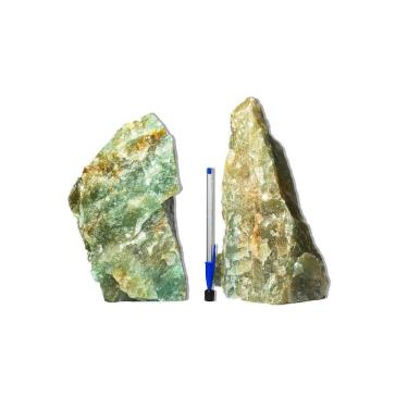 Imagem de 01 Ônix Verde Pé Serrado Natural 6 a 8kg Média 34cm Tipo B