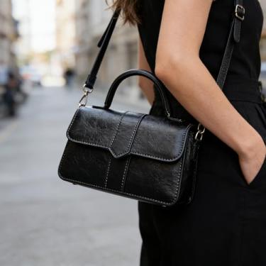 Imagem de Bolsa tiracolo preta média, cor sólida, simples, moderna, elegante, bolsa de ombro, bolsa de mão leve e elegante para mulheres, viagens e férias