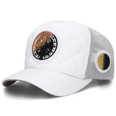 Imagem de Boné Sacudido`s Medalha de São Bento - Fogo - Matelassê Branco