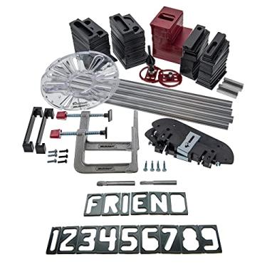 Imagem de Milescraft Kit de fabricação de placas 1212 SignPRO para roteadores - 6,35 cm e 3,81 cm Letras horizontais (166 modelos), 3,81 cm e 6,35 cm. Números verticais (80 modelos) - Fresa de 1,95 cm incluída - Kit completo