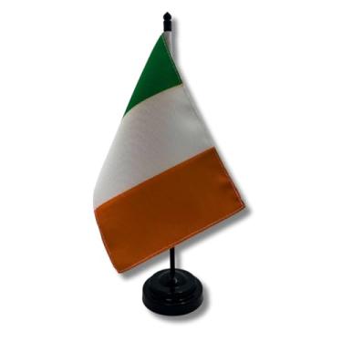 Imagem de Bandeira de Mesa Irlanda, Decorativa, Dupla Face, Multicolorido, 19x13cm, Base Preta, Escritório e Eventos, Tecido Oxford, 26cm Altura