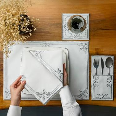 Imagem de Jogo americano bordado com design de rolagem prata, tapetes de mesa de linho branco com borda decorativa, conjunto de roupa de mesa de jantar elegante, jogo americano islâmico, Tazhib elegante para 6