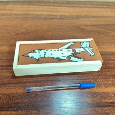 Imagem de Estojo Madeira Porta Lápis Vintage Ano 80 20x8x3cm 131g Raro COD 04