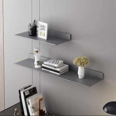 Imagem de Prateleiras de parede flutuantes versáteis, estante de metal montada na parede, 1 prateleira de exibição decorativa, para quarto, sala de estar, banheiro, escritório (cor: cinza, tamanho: 70 x 12,5 x