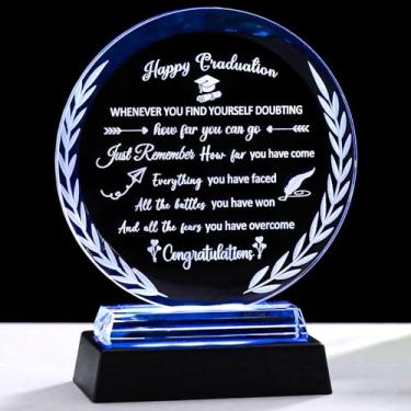 Imagem de Ornalrist Presentes de formatura para ele 2024 Lembranças de placa de cristal do ensino médio com base de luz, parabéns Phd presente de formatura para filho, filha, irmãs, amigas, presentes