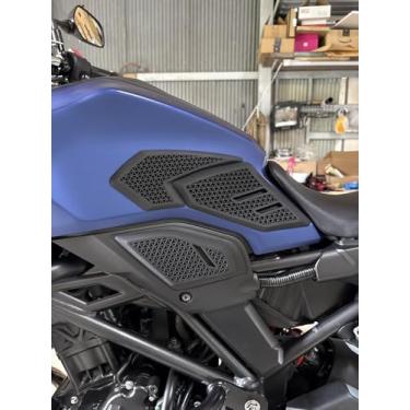 Imagem de Almofadas protetoras para tanque de motocicleta, design de favo de mel antiderrapante, compatível com HONDA CB250R CB300R 2018-