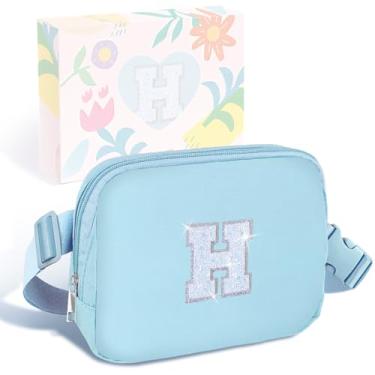 Imagem de COSHAYSOO Pochete de cintura pequena com alça ajustável com patch de letra inicial para mulheres, adolescentes, meninas, viagens, academia, caminhada, bolsa de viagem transversal, bolsa moderna, Azul