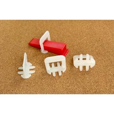 Imagem de Sistema de nivelamento de azulejo 1/40.6 cm, 1000 peças, marca Maya Superior , espaçador de azulejo, espaçador nivelador para instalação profissional de azulejos de cerâmica e pedra