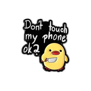 Imagem de Broche de desenho animado fofo de pato amarelo segurando uma faca, broche esmaltado para mulheres, homens, engraçado, criativo, animal, novidade, "Don't touch my phone ok?", letras alfinetes de lapela