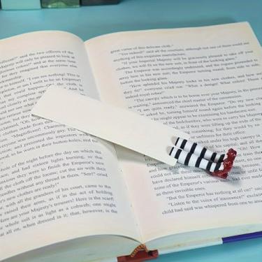 Imagem de Marcador de livro peculiar de salto alto, marcador de livro divertido e fofo, decoração de mesa para amantes de livros, ideias de presentes para o dia das mães, dia dos pais, acessório criativo faça