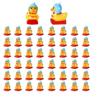 Imagem de 50 Peças Mini Patos Resina Inverno, Pequeno Pato Amarelo para Artesanato em Miniatura Enfeites de Paisagem Jardim de Férias (Estilo Trenó)