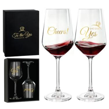 Imagem de AW BRIDAL Conjunto de 2 taças de vinho para noivas e noivas para noivado de casamento, presentes de despedida de solteira para noivas e noivos, cesta de presente de taça de vinho de aniversário de