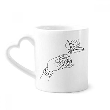 Imagem de Caneca com estampa de vaso de flores de mão da religião aduaneira café cerâmica copo de coração de vidro