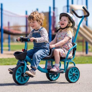 Imagem de Triciclo Duplo Infantil 2 Lugares com Empurrador Tipo Carrinho Bicicleta Passeio Cesto Campainha e Haste Guia