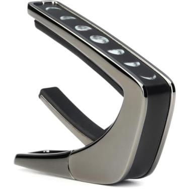 Imagem de Thalia Capotraste De Guitarra - Série Deluxe (Novo Modelo Com (2) Almofadas Traste Universais Octavetouch) Fases Da Lua Em Preto Cromado Pérola