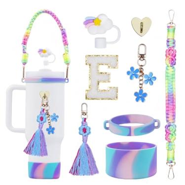 Imagem de Rabrgab Conjunto de acessórios para copos Stanley com inicial de 8 peças para 1,134 g, 850 g 590 g - Presentes para meninas adolescentes, copo de decoração com alça, enfeite de palha arco-íris