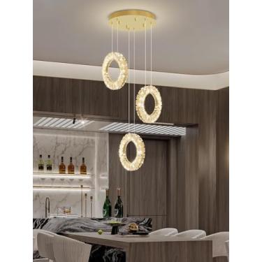 Imagem de Lustre de cristal moderno com 3 luzes, estilo nórdico, LED regulável, luminária pendente para sala de jantar com anel dourado e controle remoto. Luminária pendente redonda e elegante para sa