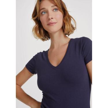 Imagem de Camiseta Feminina Básica Decote V Com Elastano Hering-Feminino