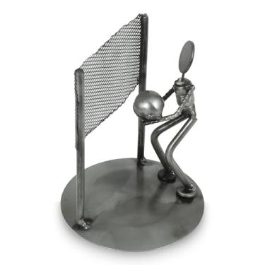 Imagem de NOVICA Escultura de metal metálico reciclado decorativa, 15 cm de altura, vôlei de praia rústica