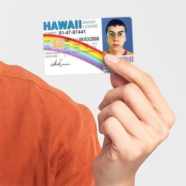 Imagem de Licença de identidade falsa McLovin – Acessório de carro divertido para decoração de painel, presente para fãs Superbad, réplica de adereços de filme, ideia de presente de festa