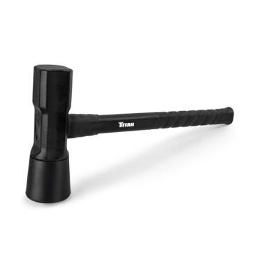 Imagem de Titan Martelo de pneu 63605 de 2,5 kg, cabo de fibra de vidro de 42 cm com aderência antiderrapante, design de face dupla com cabeça de aço forjado e cabeça de borracha que não amassa, proteção contra