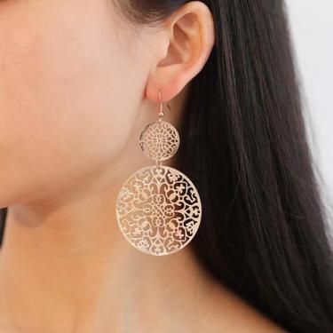 Imagem de Brinco Dourado Feminino Antialérgico Flor De Lótus Mandala - ANJO DA M