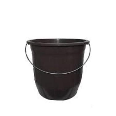 Imagem de BALDE PLÁSTICO COM ALÇA DE METAL PRETO 8l - NOVA ERA