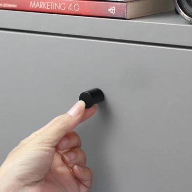 Imagem de Puxador Rádio Mini Preto Zen Design