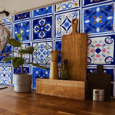 Imagem de Adesivo de Parede Azulejo Retrô 08 vintage, estilo ladrilho hidráulico, para Cozinha e Banheiro, lavável e autocolante