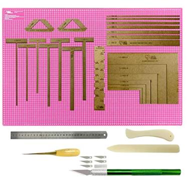 Imagem de Gabarito De Mdf Kit Cartonagem Scrapbook Base De Corte 45x30 Régua 30cm Inox Agulhão Estilete (Estilete Verde)
