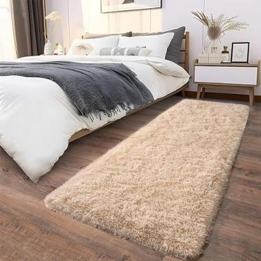 Imagem de Ailyei Tapetes macios para corredores de quarto, 2 pacotes de 5 x 15 cm bege felpudo tapete antiderrapante para dormitório de cabeceira, tapete peludo longo e felpudo para berçário e sala de estar