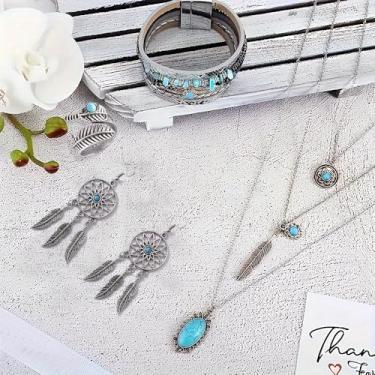 Imagem de Conjunto de joias boêmias para mulheres, pulseira de camada tripla com colar de corrente ajustável e brincos pendentes, conjunto coordenado de três peças