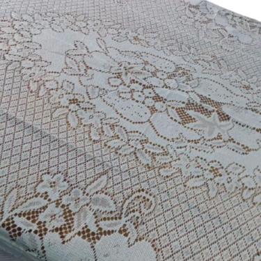 Imagem de Toalha de Mesa Em Renda Detalhada 6 Lugares Luxo 2,30x1,50cm - Angel D