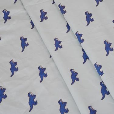 Imagem de Tecido de algodão puro de densidade Hign de The Yard, tecido de algodão fabricado no Japão, adequado para vestidos da moda, camisas, saias, acolchoado e artesanato (5 jardas, estampado de dinossauros