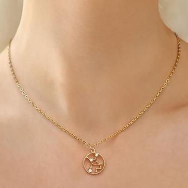 Imagem de Colares do zodíaco para mulheres, pingente de moeda banhado a ouro com joias de zircão, pingentes delicados de astrologia, horóscopo, pingente de aço inoxidável, presente personalizado de aniversário