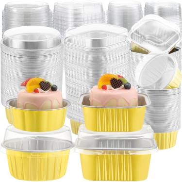 Imagem de Gejoy 200 peças de copos de alumínio para assar com tampas, formas de bolo de ramequins descartáveis quadradas 10 e 141,7 g redondas 8 e forros de cupcake de 118 ml, molde de pudim de muffin