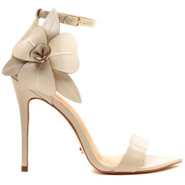 Imagem de Sandália Alta em Couro Off White Com Flor Cecconello