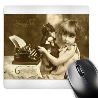 Imagem de 3dRose Impressão da foto de menina na máquina de escrever antiga com animal de estimação - mouse pad, 20 x 20 cm (mp_193083_1)