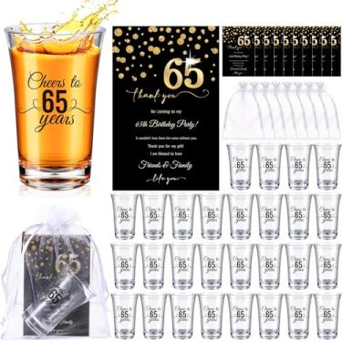 Imagem de FillTouch 50 conjuntos de lembrancinhas de festa de aniversário para convidados a granel, 40 g Cheers to 40/45/50/55/60/65 anos copos de plástico personalizados com cartões de agradecimento saco de