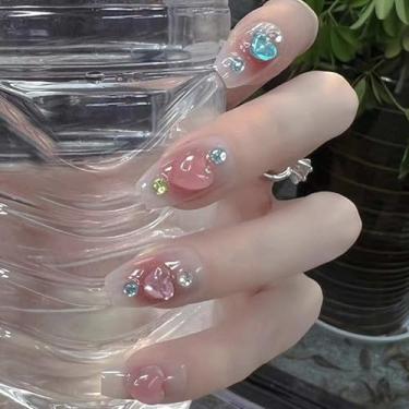 Imagem de POKENGDA Unhas falsas de acrílico, design de coração 3D, prensa de caixão em unhas médias, kits de unhas postiças de acrílico reutilizáveis para mulheres