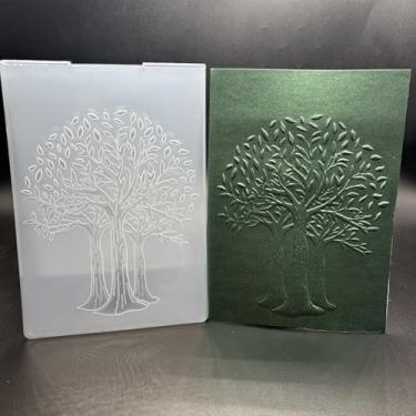 Imagem de Pasta de plástico 3D em relevo – Modelo de textura de vitalidade de pequenas árvores para fazer cartões, álbuns de recortes e artesanato de papel DIY (17 x 12 cm)