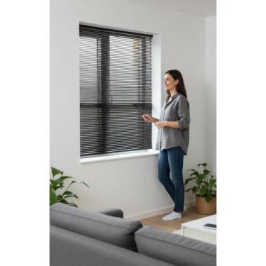 Imagem de Persiana PVC Horizontal Preta 80x130cm Controle Luz - Congratulations 