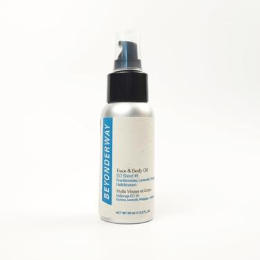 Imagem de BEYONDERWAY Óleo Facial E Corporal Multiuso, Tamanho Viagem, 60 Ml - Mistura Essencial Exclusiva Nº 1 Com Olíbano, Petitgrain, Helichrysum Lavanda. Hidratante Nutritiva Para Todos Os Tipos De Pele.